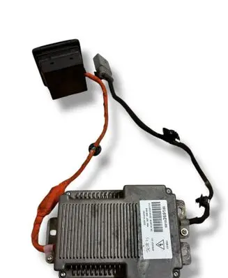 Voltage converter inverter
