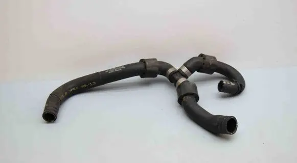 Engine coolant pipe/hose