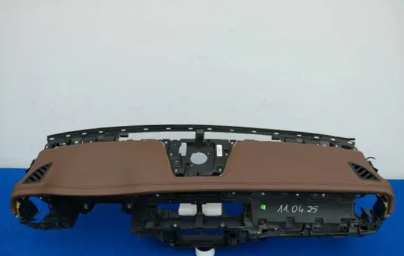Mercedes-Benz X-class W470 Dashboard 681005XA1B