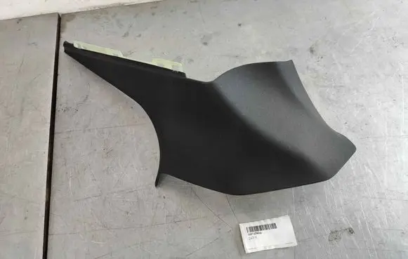 Tesla Model S (D)pillar trim (top) 100745804C