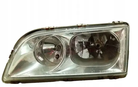 Volvo S40, V40 Headlight/headlamp