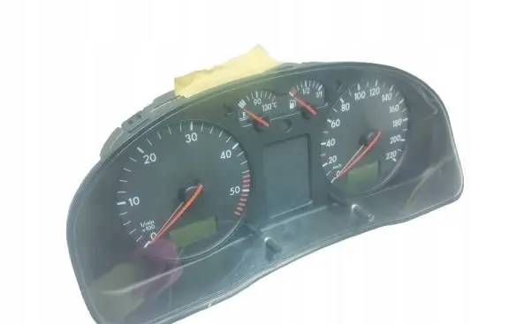 Volkswagen PASSAT B5 Speedometer (instrument cluster) 3B0919851J 110008793