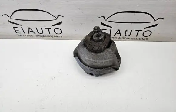 BMW 6 E63 E64 Engine mount bracket 6761089