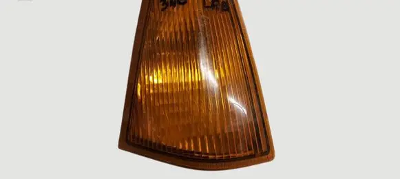 Volvo 340 - 360 Front indicator light 42636R6 HELLA