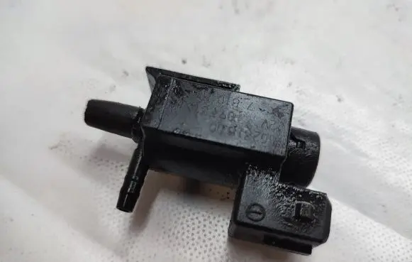 BMW X5 E70 Turbo solenoid valve 7810831