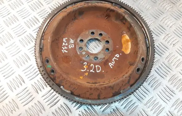 Mercedes-Benz E W211 Flywheel