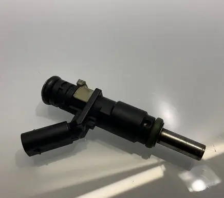 Fuel injector