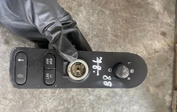 Seat Toledo III (5P) Other switches/knobs/shifts 5P0959565 2095