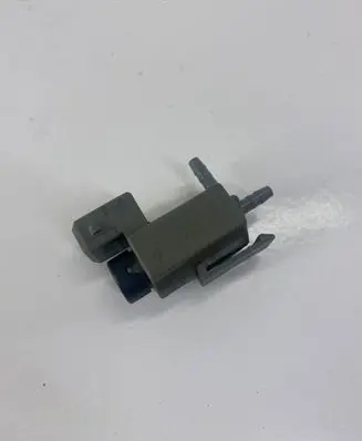 BMW 1 E81 E87 Turbo solenoid valve 7537612 08T049 70078400