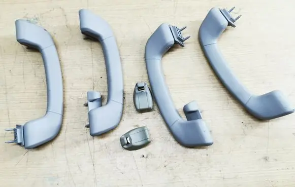 BMW 7 F01 F02 F03 F04 A set of handles for the ceiling 