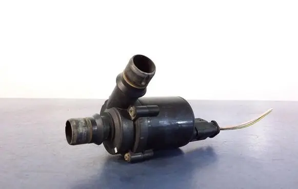 Peugeot 508 RXH Water pump 9676438380