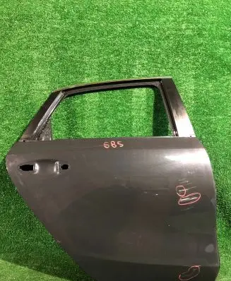 KIA Ceed Rear door