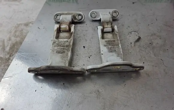 Ford Transit - Tourneo Connect Rear door hinge set V42982AD