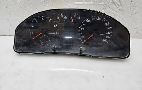 Audi A4 S4 B5 8D Speedometer (instrument cluster) 8D0919033C