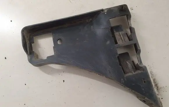 Ford Galaxy Front bumper mounting bracket 7M3807184A