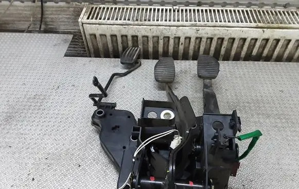 Citroen C5 Pedal assembly 9636508280