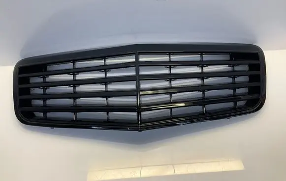 Mercedes-Benz E W211 Front grill
