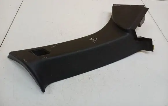 Volvo V50 (D) pillar trim (bottom) 8641779LH