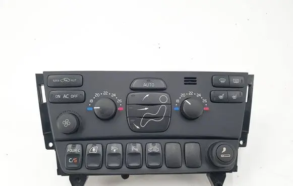 Volvo XC90 Climate control unit 30746022 M444DA00051 06W44E04