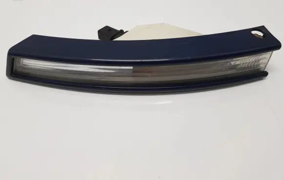 Volkswagen PASSAT B6 Front bumper turn signal 3C0953041E 3C0807717A