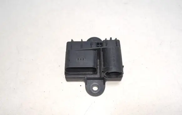 Mercedes-Benz C W205 Glow plug pre-heat relay A6519003103