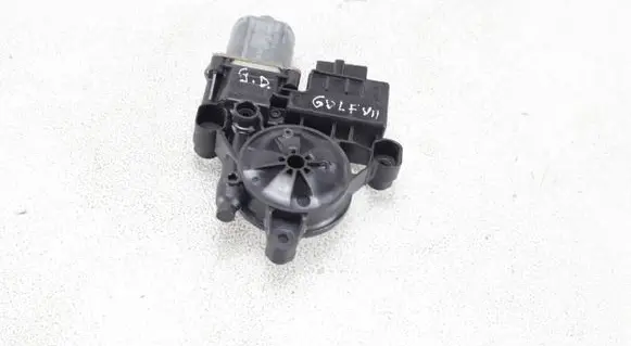 Volkswagen Golf VII Rear door window regulator motor 5Q0959812A