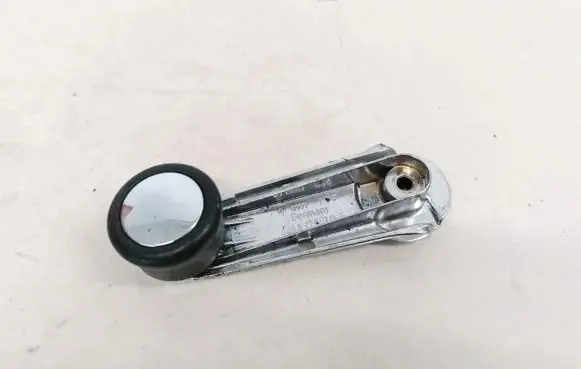 Audi A4 S4 B5 8D Front door window winding handle 443837581D