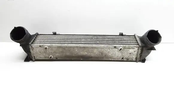 BMW 1 E81 E87 Intercooler radiator 7524916