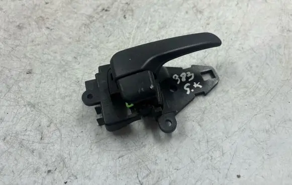 Mitsubishi Lancer X Rear door interior handle 