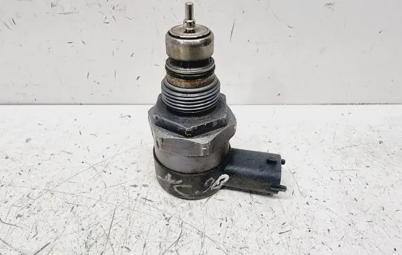 Volvo XC90 Fuel pressure sensor 30777576 31216662