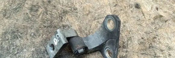 Volkswagen PASSAT CC Front door upper hinge