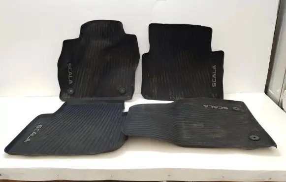 Skoda Scala Front floor mat 655862435