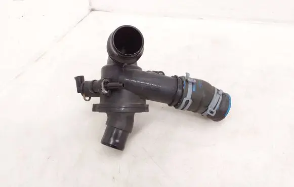 Mercedes-Benz C W205 Thermostat housing A6512001515