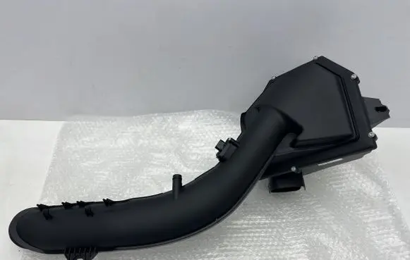 BMW M4 F82 F83 Air filter box 7846269