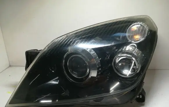 Opel Astra H Headlight/headlamp 