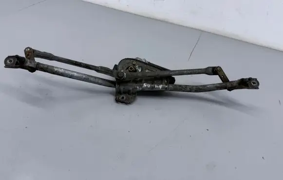 Audi A4 S4 B5 8D Front wiper linkage and motor 8D1955605B