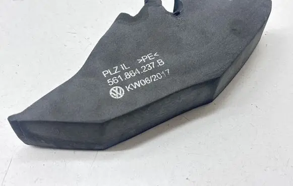 Volkswagen PASSAT B8 USA Fender foam support/seal 561864237B 9121 KW062017