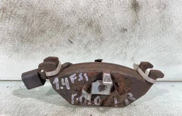 Volkswagen Polo IV 9N3 Brake pads (front) 