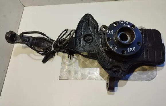 Alfa Romeo 147 Front wheel hub spindle knuckle 60624976