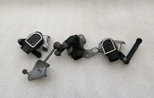 Mercedes-Benz SL AMG R231 Rear air suspension level height sensor A2319057900