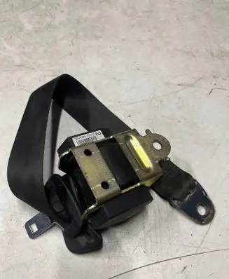 Peugeot 407 Rear seatbelt D506452