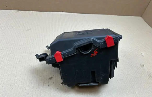 Opel Combo E Fuse box set
