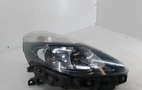 Renault Clio III Headlight/headlamp 8200892498
