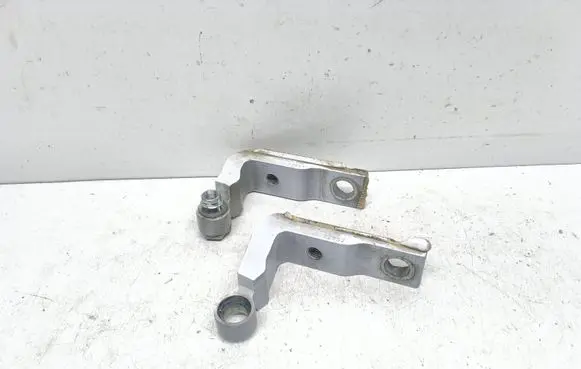 Polestar 2 Front door upper hinge 31662653 31662655