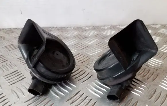 BMW 5 F10 F11 Horn signal 024148