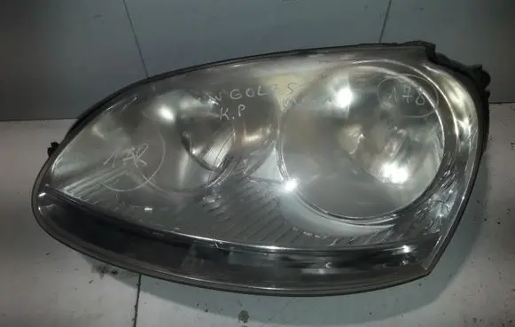 Volkswagen Golf V Headlight/headlamp