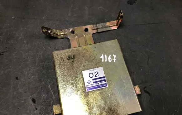 Suzuki Jimny Engine control unit/module 2371074N00 A93B43560 1405