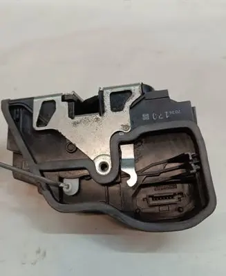 BMW 5 E60 E61 Front door lock 7036170