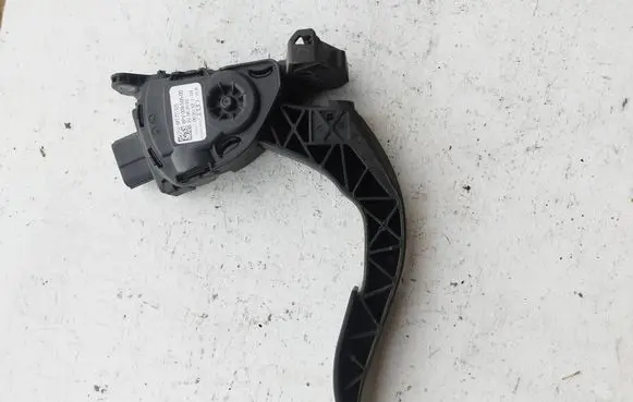 Audi A4 S4 B8 8K Accelerator throttle pedal 8K1721523 6PV00950500