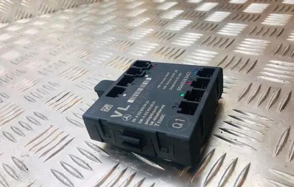 Mercedes-Benz E W212 Door control unit/module A2129004402
